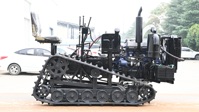 三角履带底盘车