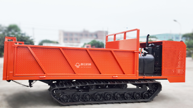 春云履带运输车