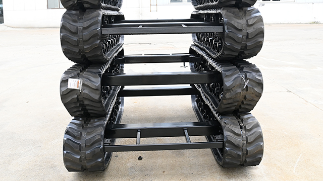 春云机械液压马达履带底盘