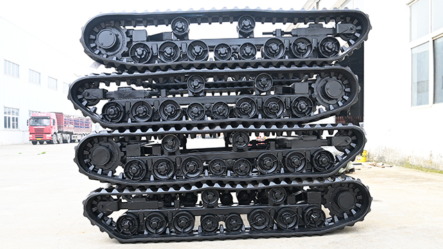 液压马达履带底盘3