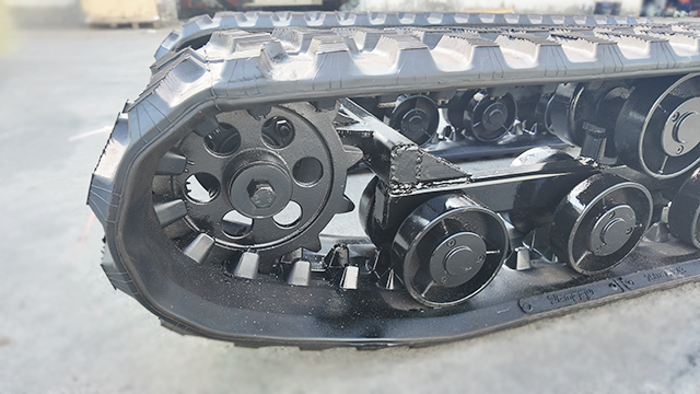 1米4长履带底盘