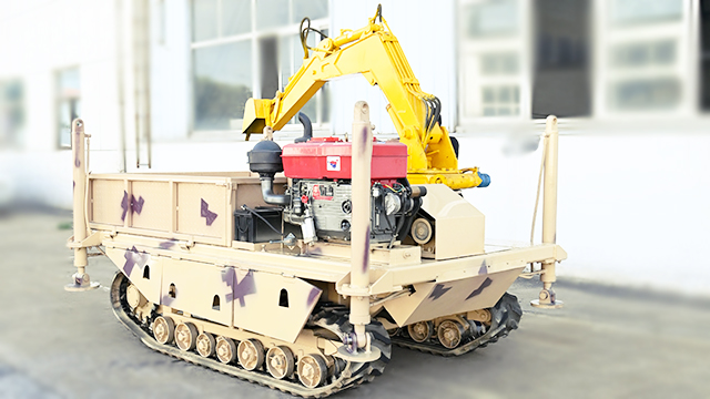 履带挖机运输车春云机械实用装备可靠！