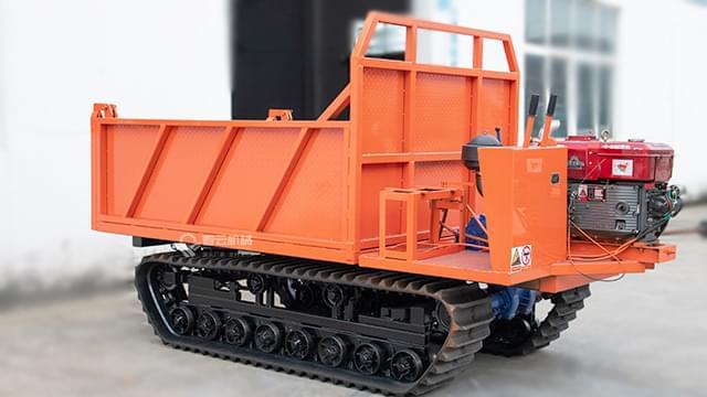 自卸履带式运输车