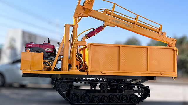 履带式运输吊机